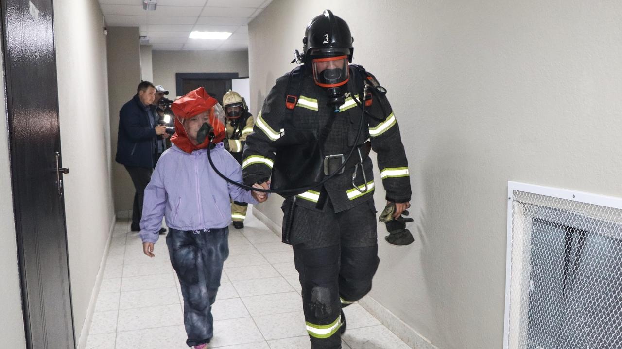 В Саранске эвакуировали жильцов 18-этажного дома В Саранске эвакуировали жильцов 18-этажного дома