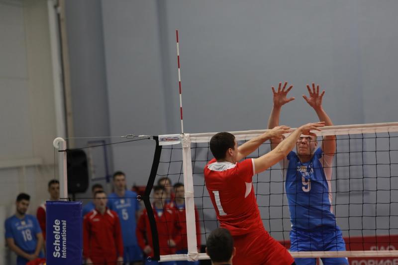 Мордовские волейболисты одержали вторую победу в финале 