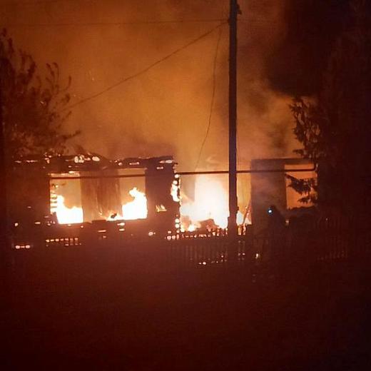 Ночью в Мордовии сгорел двухквартирный дом
