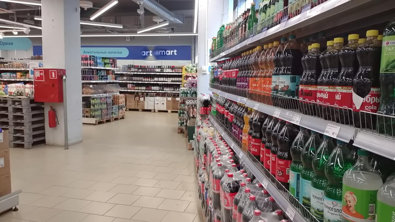 Можно ли есть и пить продукты в магазине до оплаты: ответ специалистов 