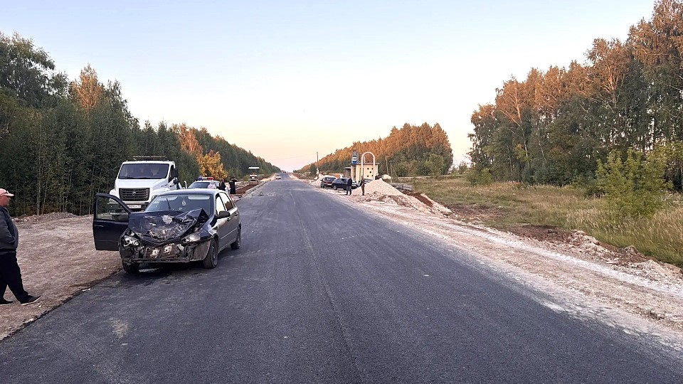 В Мордовии столкнулись «пятнадцатая» и «Калина»