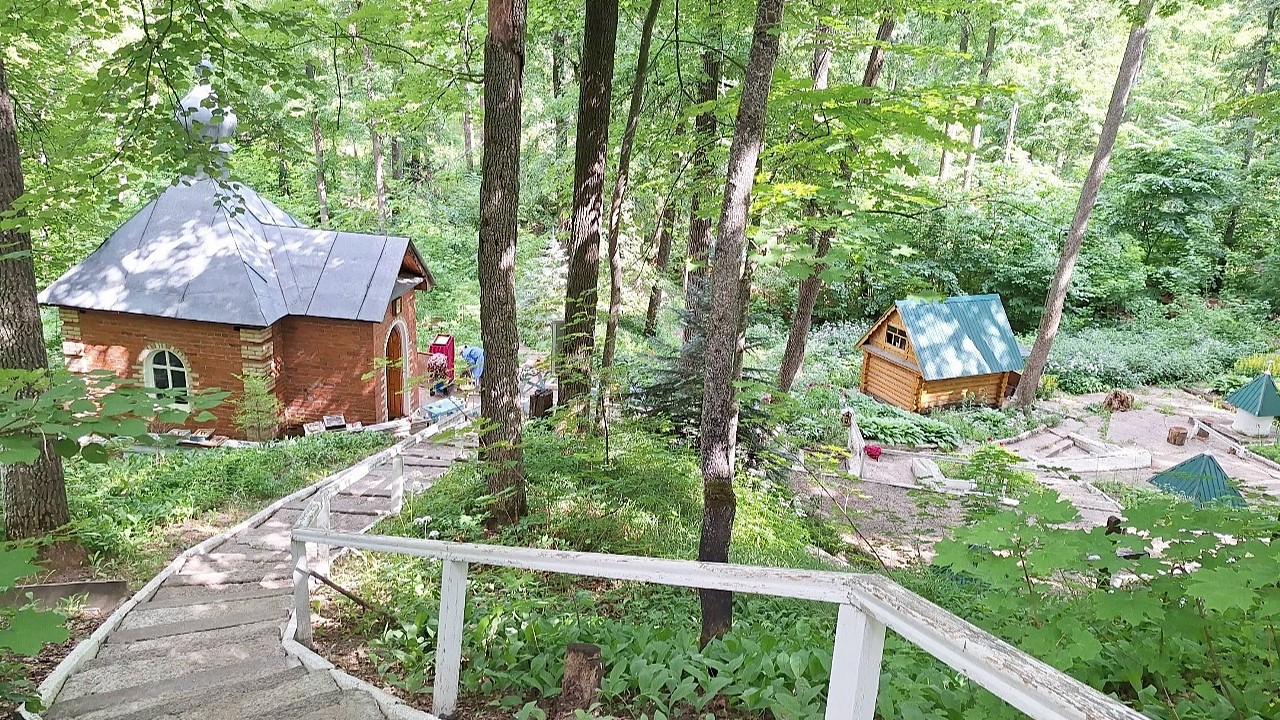 В Саранске прихожане убрали святой источник