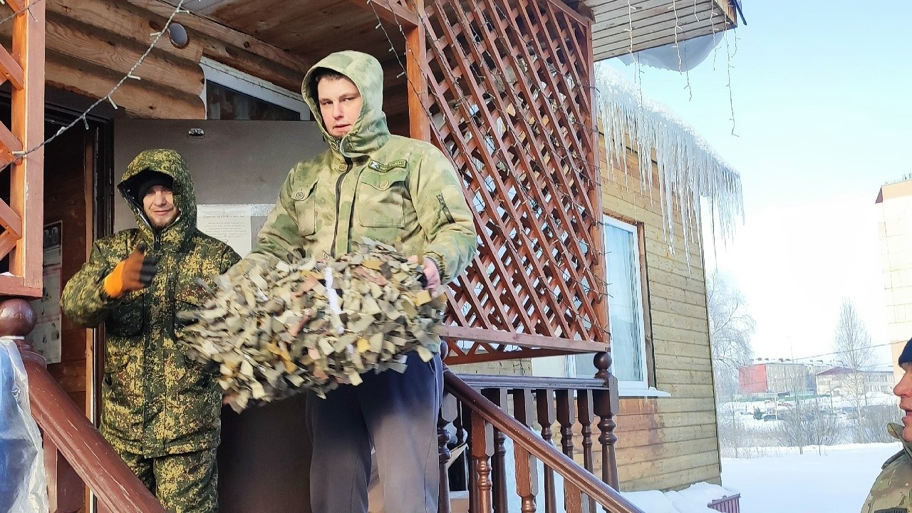 С молитвой и домашней едой: Саранск отправил на фронт уникальный груз