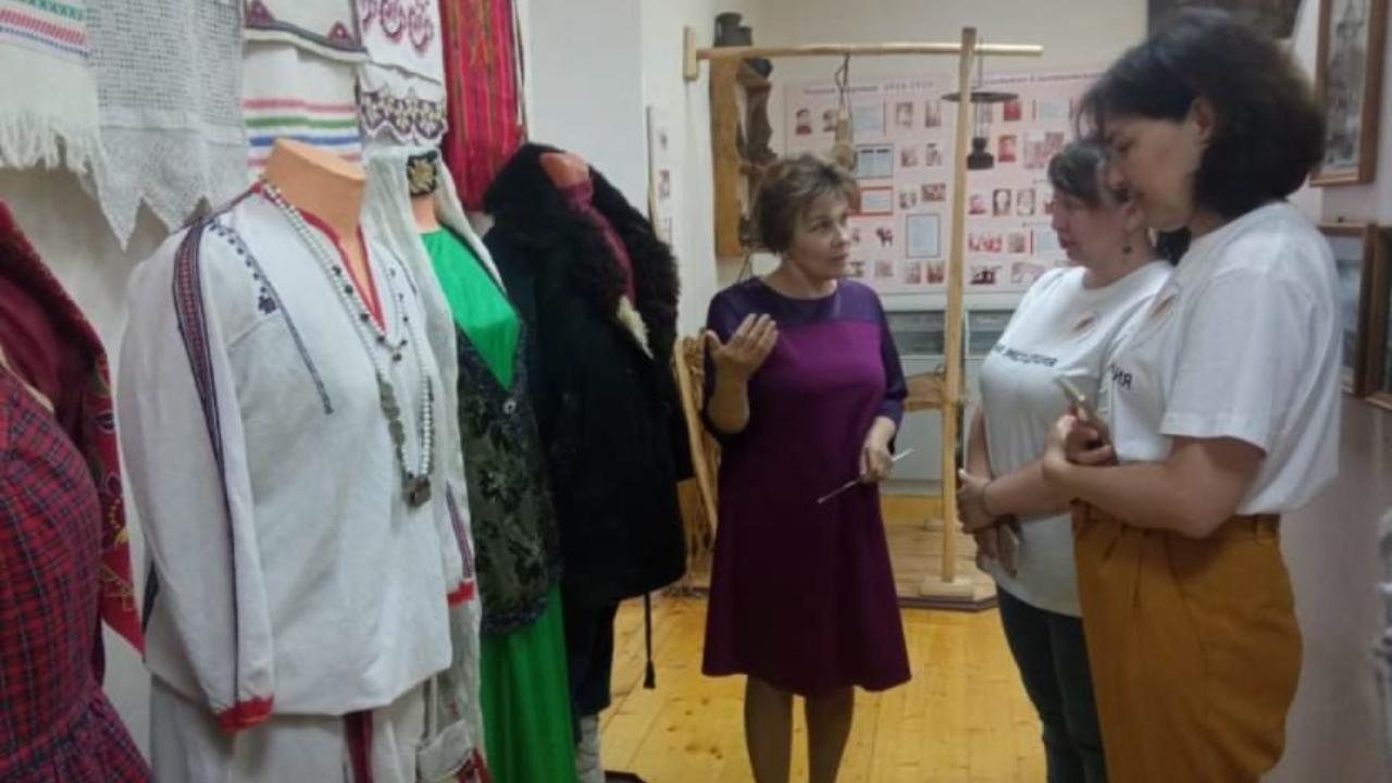 В Ельниковском районе ученые из Казани изучали культуру татар-мишарей В Ельниковском районе ученые из Казани изучали культуру татар-мишарей