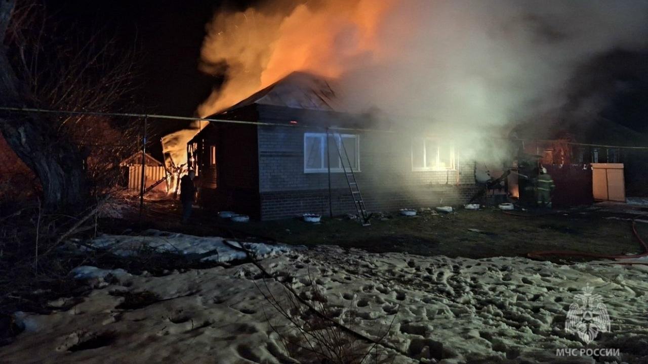 В Мордовии сгорела усадьба