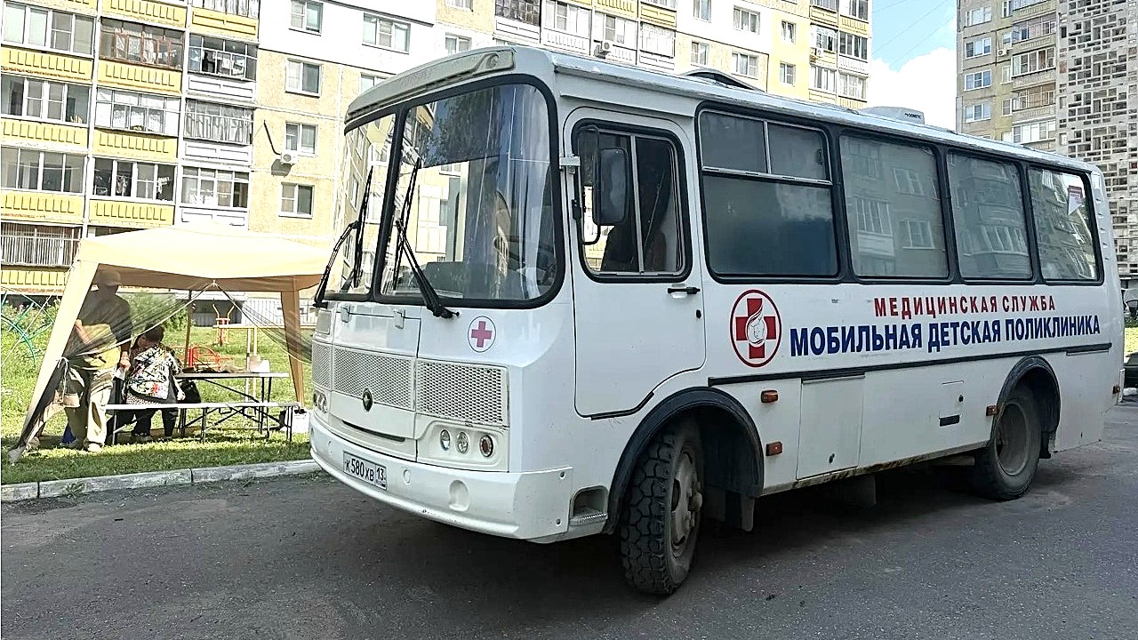 В Саранске к жителям улицы Пушкина приехал ФАП