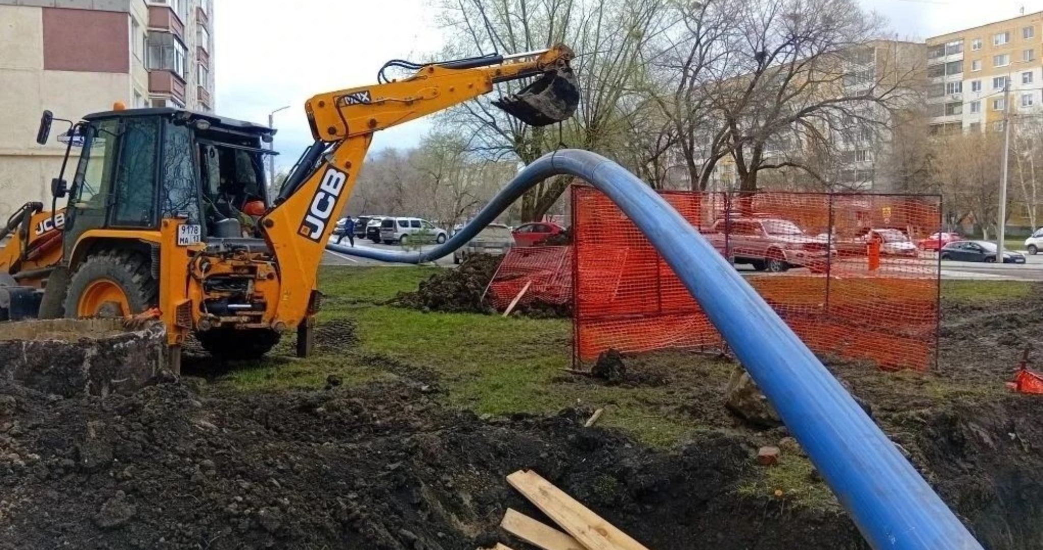 На Химмаше в Саранске прокладывают новый водопровод 