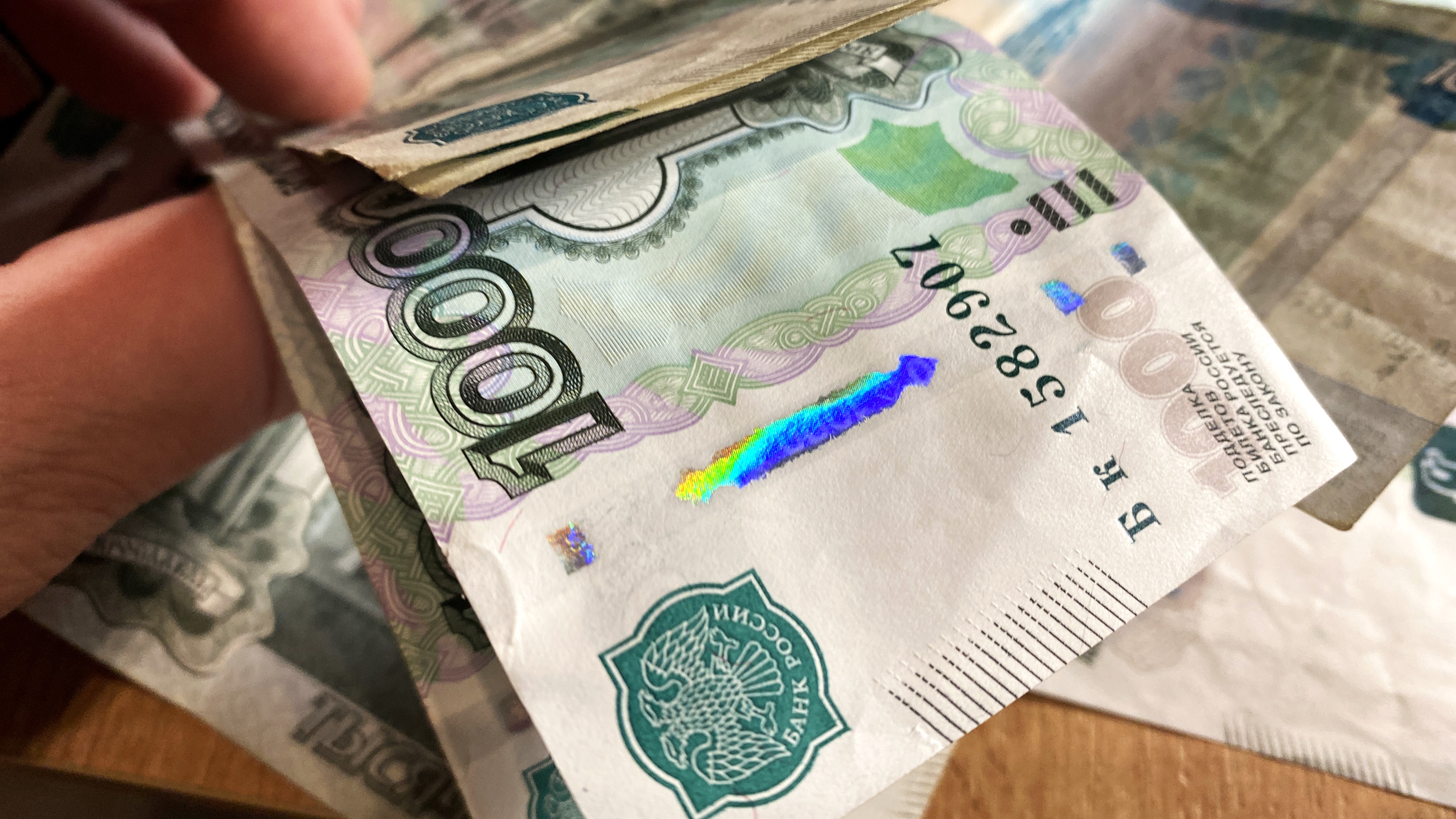 Дроппер из Ингушетии вернёт деньги жительнице Мордовии