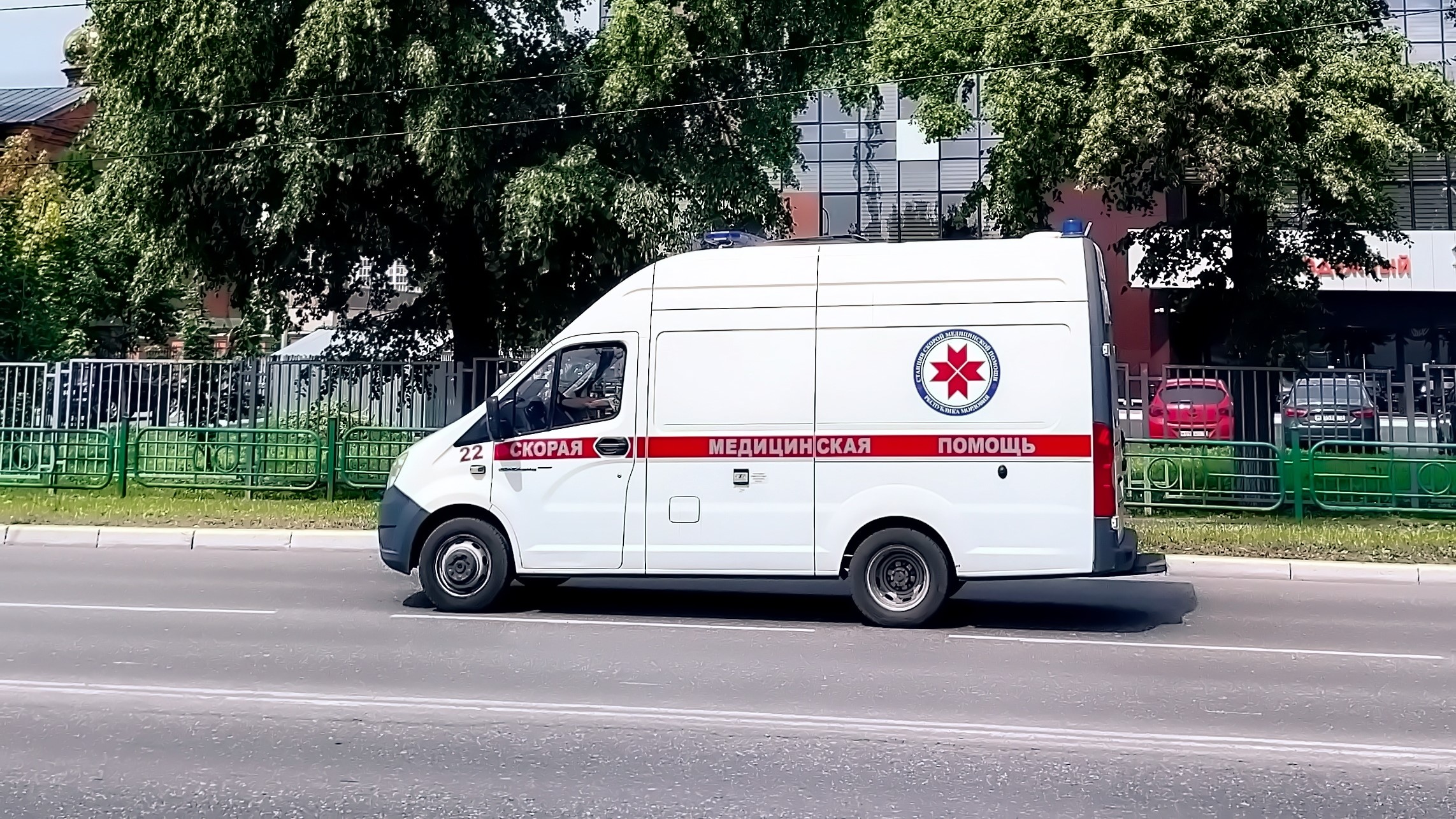 В Саранске два водителя не пропустили скорую помощь
