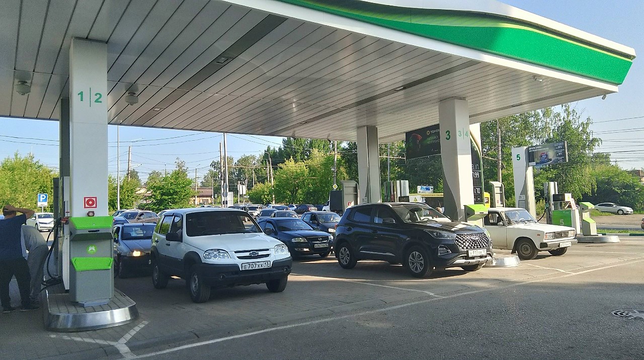 АЗС в Саранске: первый день бензина по номерам