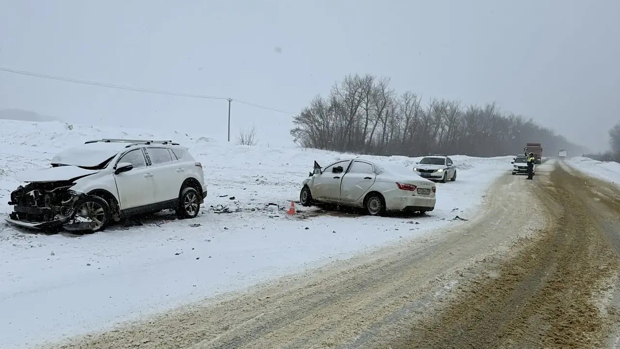 В Мордовии в лобовом ДТП травмированы три человека