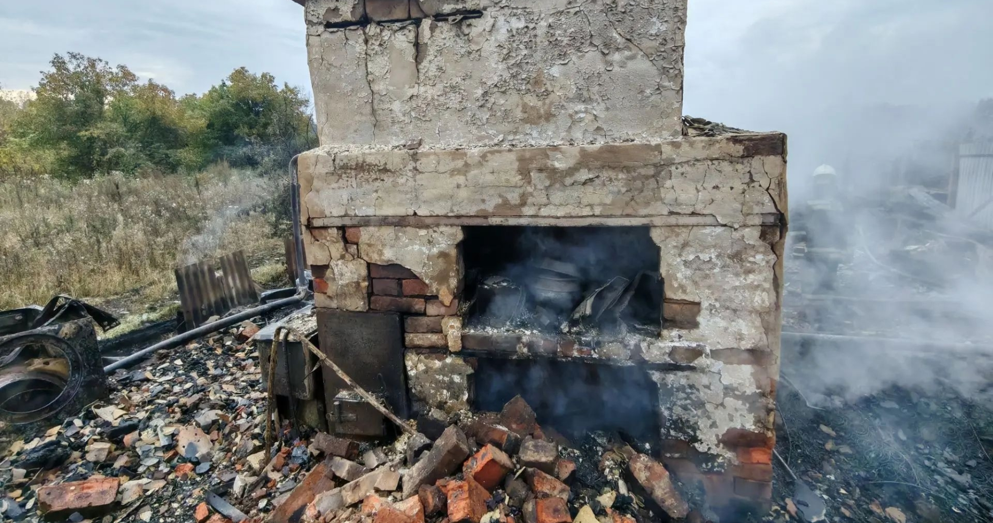 На пепелище пожарные нашли тело 68-летней женщины 