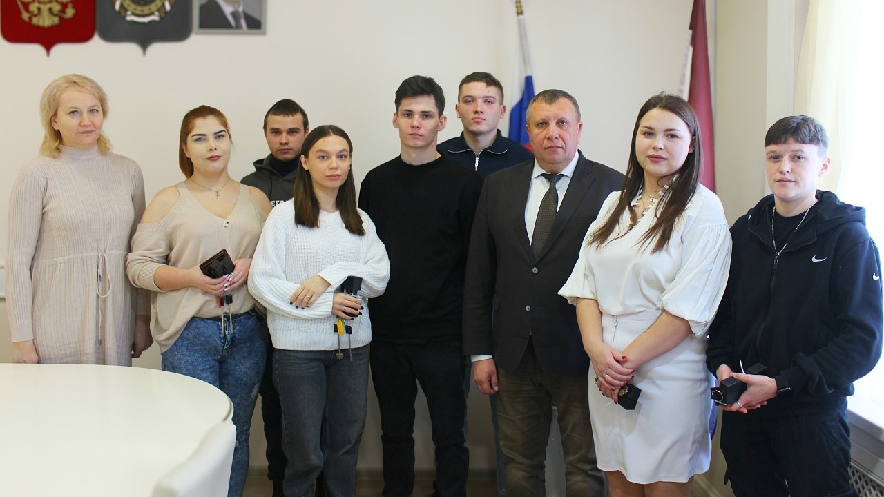 В Мордовии восемь сирот получили квартиры к Новому году