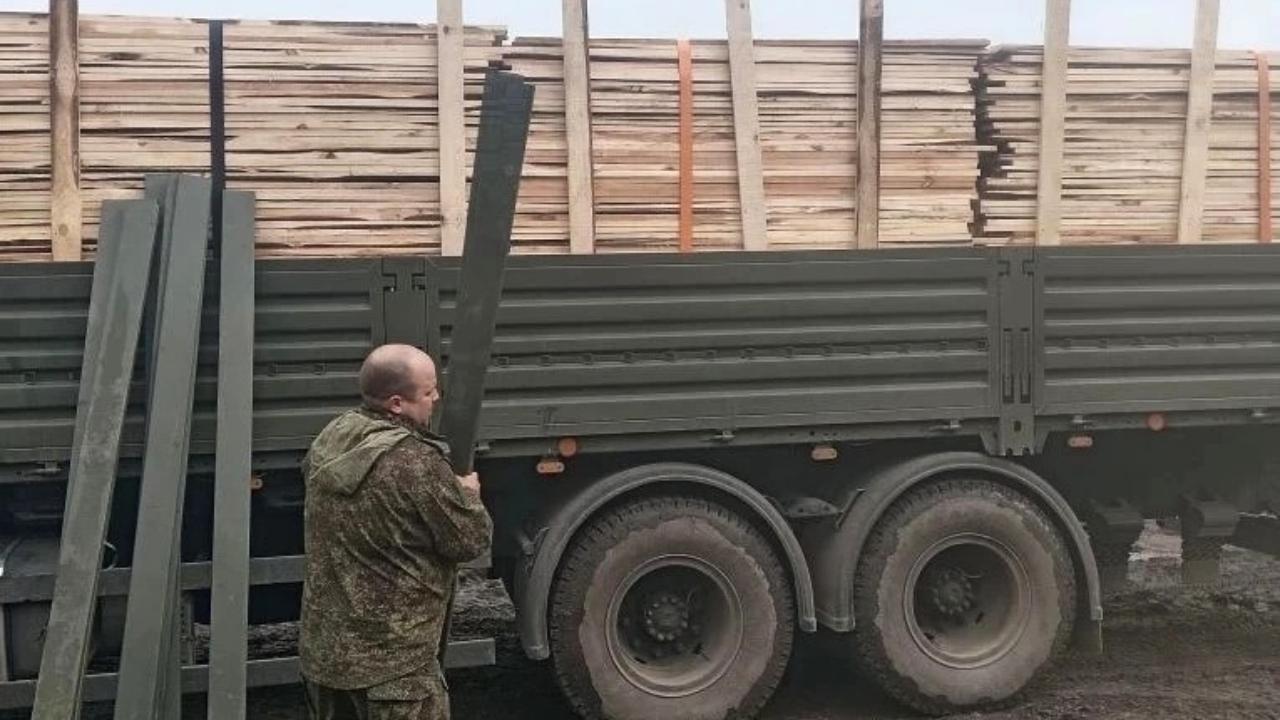 Из Мордовии в зону СВО отправили пиломатериалы