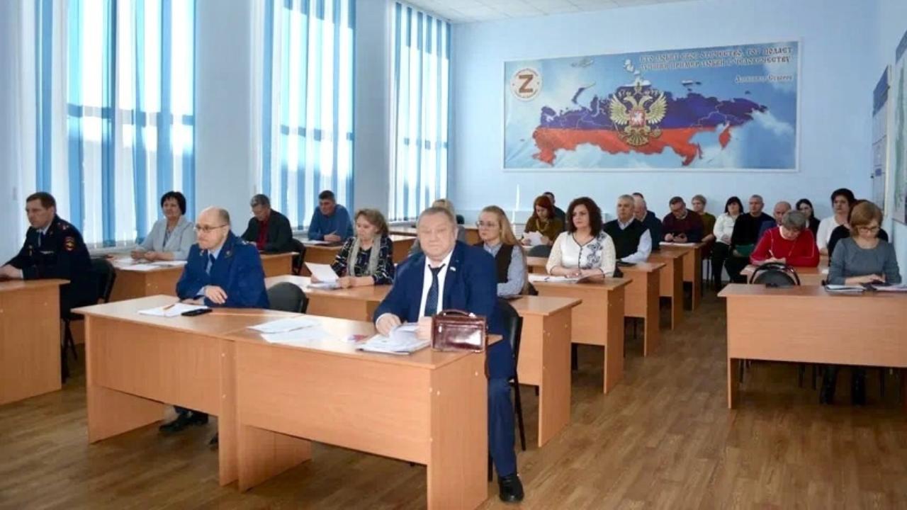 В Зубово-Полянском районе обсудили повестку дня 36-й сессии Совета депутатов В Зубово-Полянском районе обсудили повестку дня 36-й сессии Совета депутатов