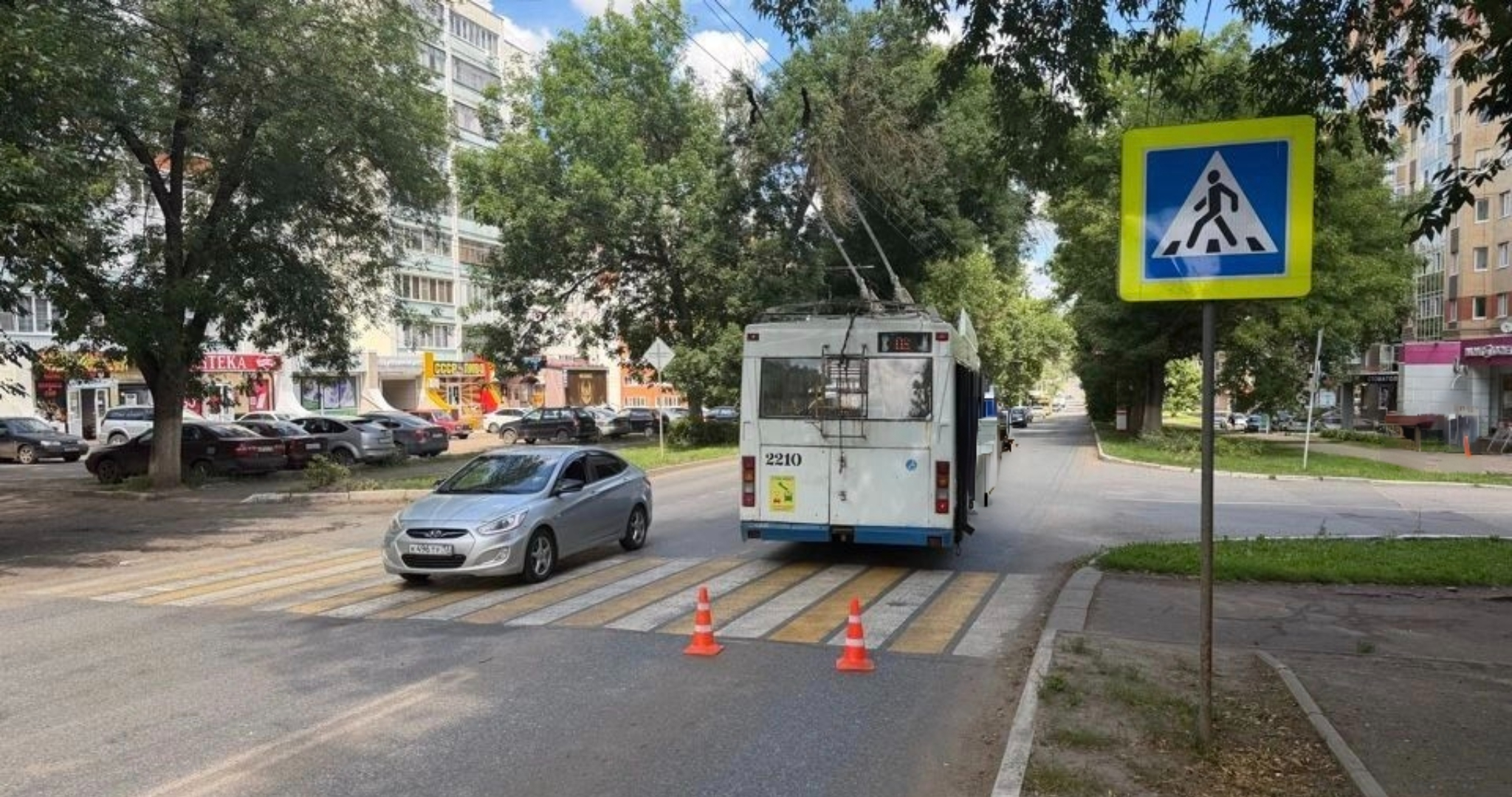 Водитель троллейбуса в Саранске травмировал пассажирку, когда избегал ДТП 