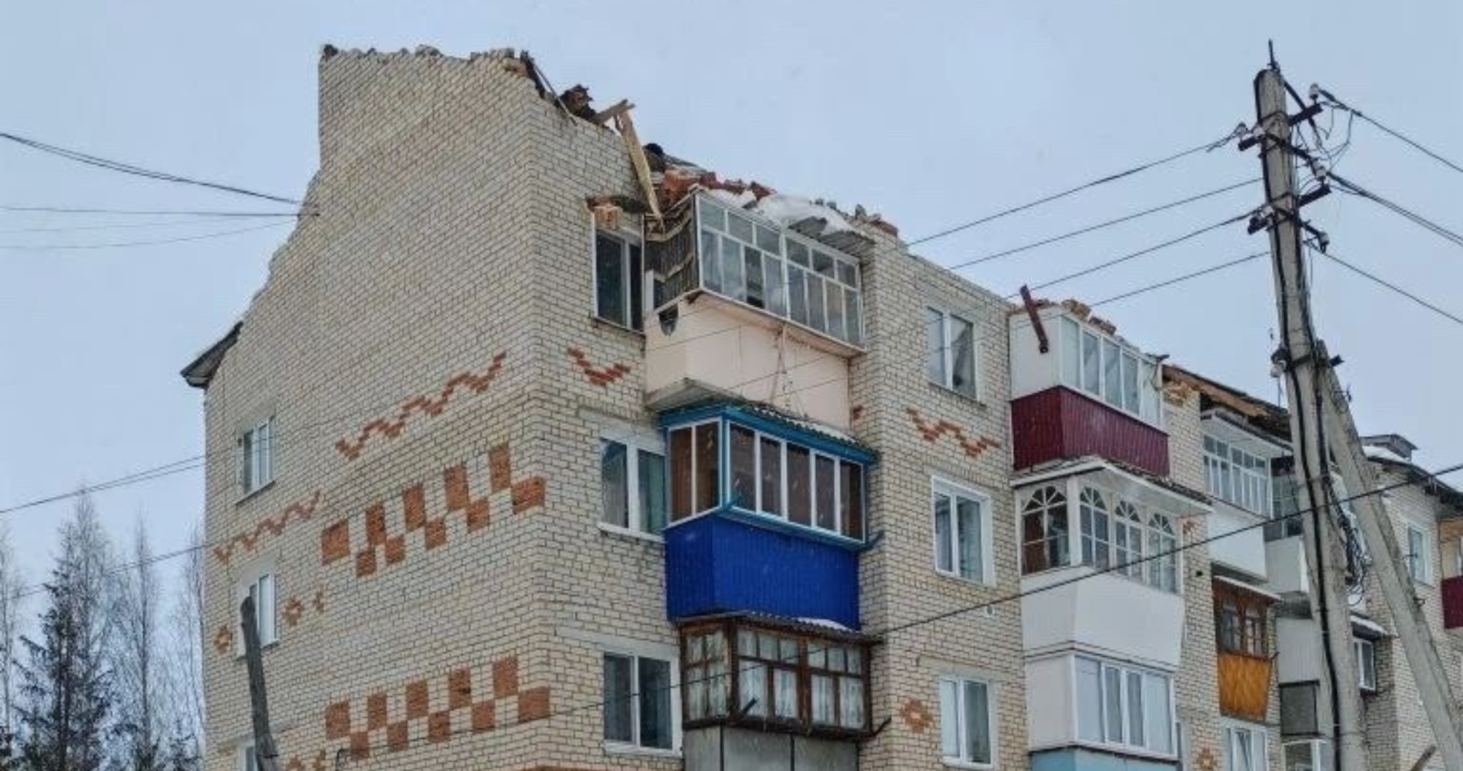 Обрушение крыши дома в Мордовии: для людей приготовили пункт временного размещения 