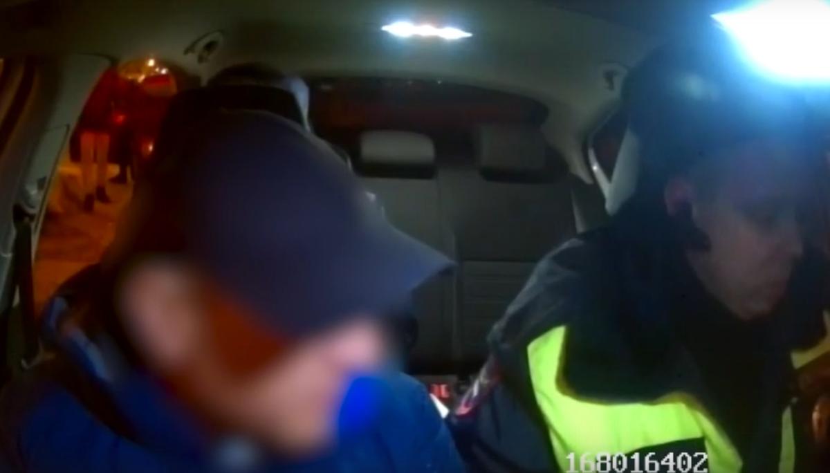 "Тридцатка и разбежались": пьяный водитель в Саранске пытался подкупить инспектора ДПС