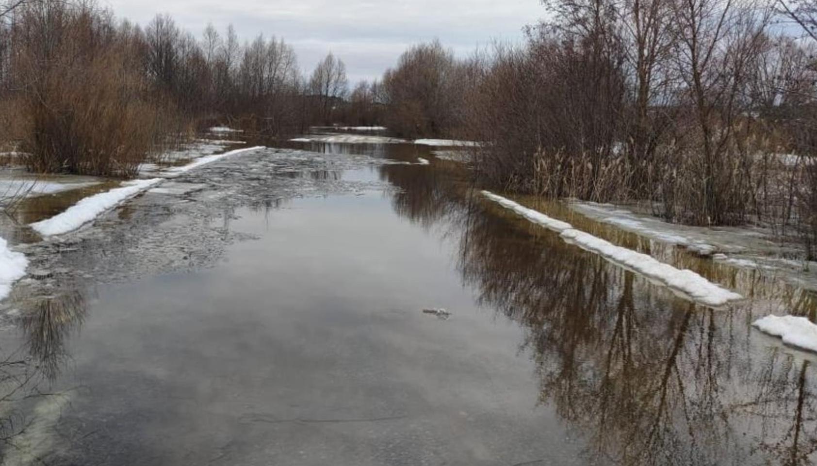 Четыре региональные дороги затоплены в Мордовии