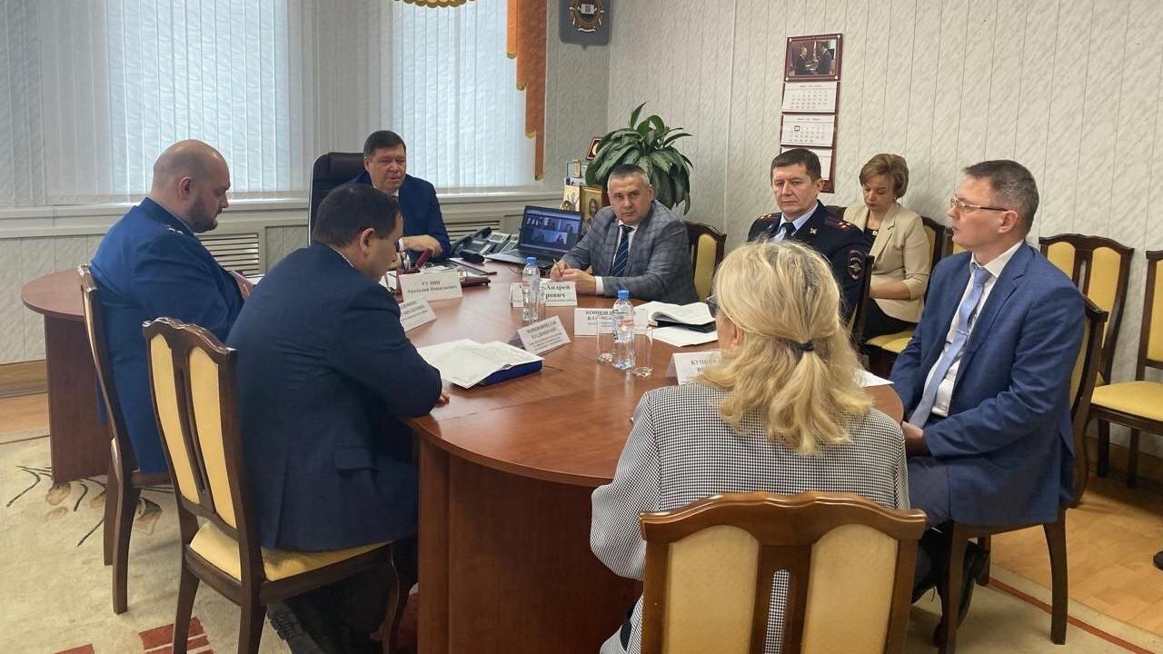Руководитель приемной Президента РФ в Мордовии провел прием граждан в Кадошкинском районе Руководитель приемной Президента РФ в Мордовии провел прием граждан в Кадошкинском районе