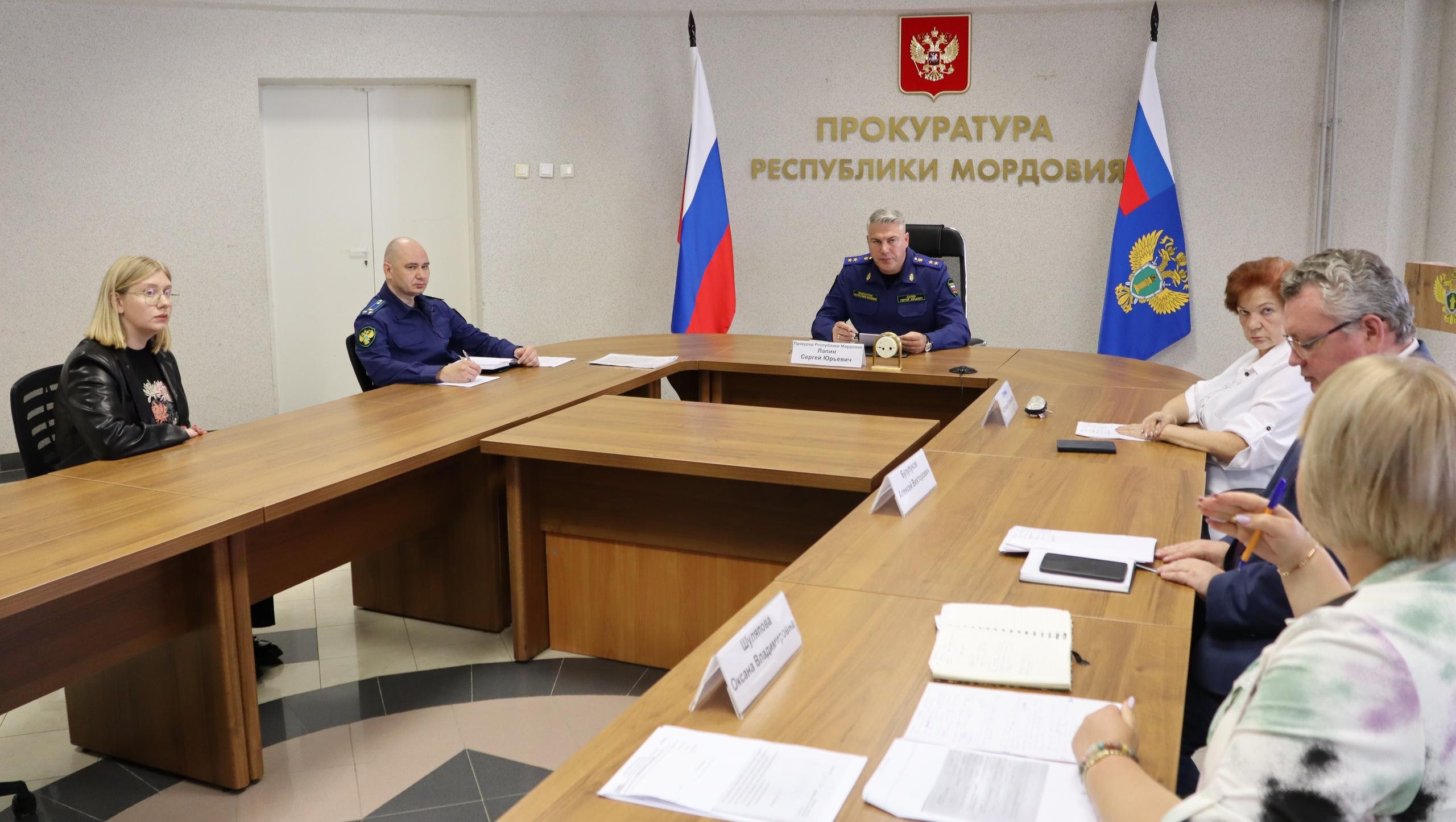 В Мордовии обсудили вопросы защиты прав несовершеннолетних на доступное образование В Мордовии обсудили вопросы защиты прав несовершеннолетних на доступное образование