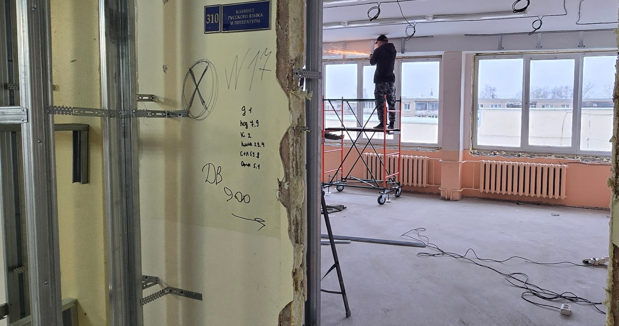 У капитально ремонтируемой школы в Мордовии обрушилась крыша 