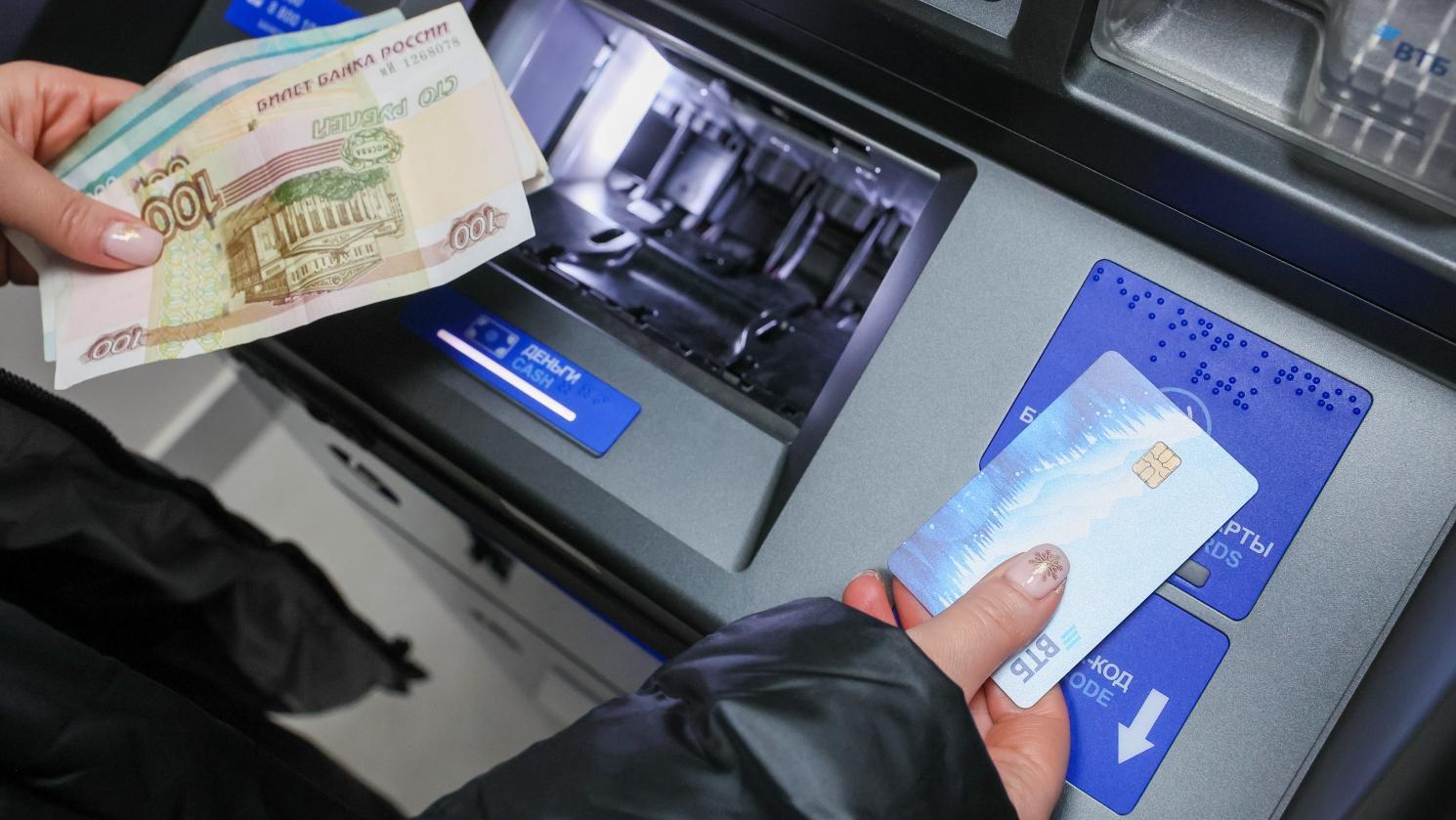 В ВТБ объяснили повышение ставок по вкладам Новым годом