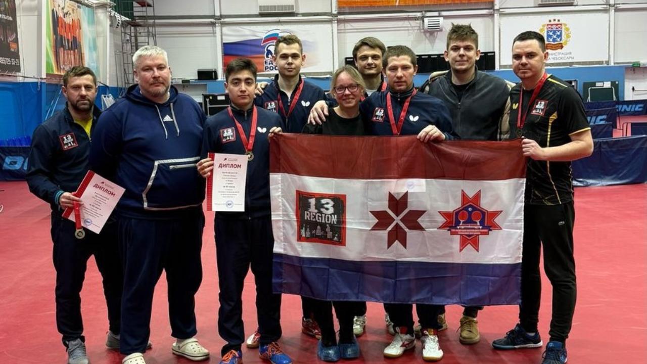 Мордовские теннисисты завоевали бронзу командного чемпионата ФНТР Мордовские теннисисты завоевали бронзу командного чемпионата ФНТР