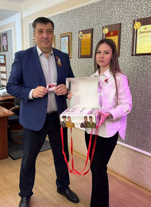 Жители Ромодановского района присоединились к акции «Красная гвоздика» Жители Ромодановского района присоединились к акции «Красная гвоздика»