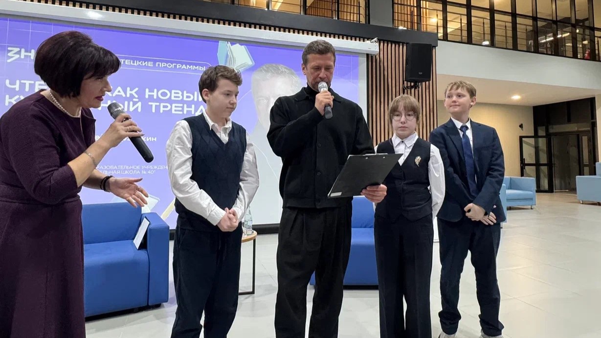 Андрей Мерзликин рассказал школьникам Мордовии о пользе книг