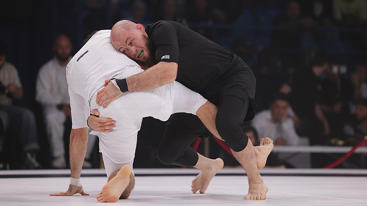 Фахретдинов успешно дебютировал в ACBJJ