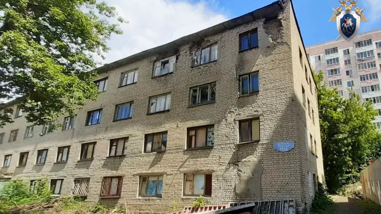 В Саранске ребёнок упал с крыши заброшки