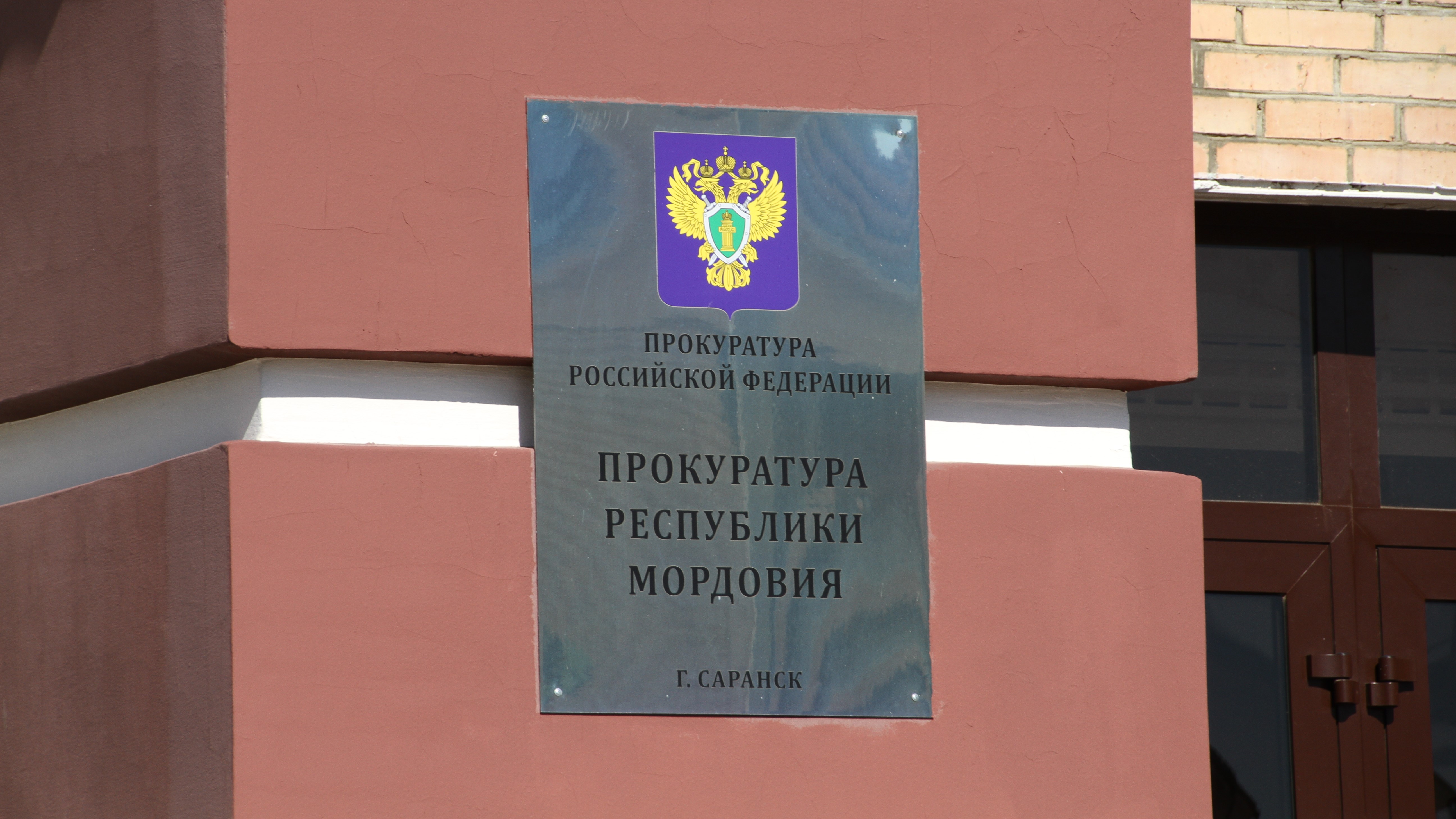 В Мордовии любитель езды без прав потерял свою «Приору»