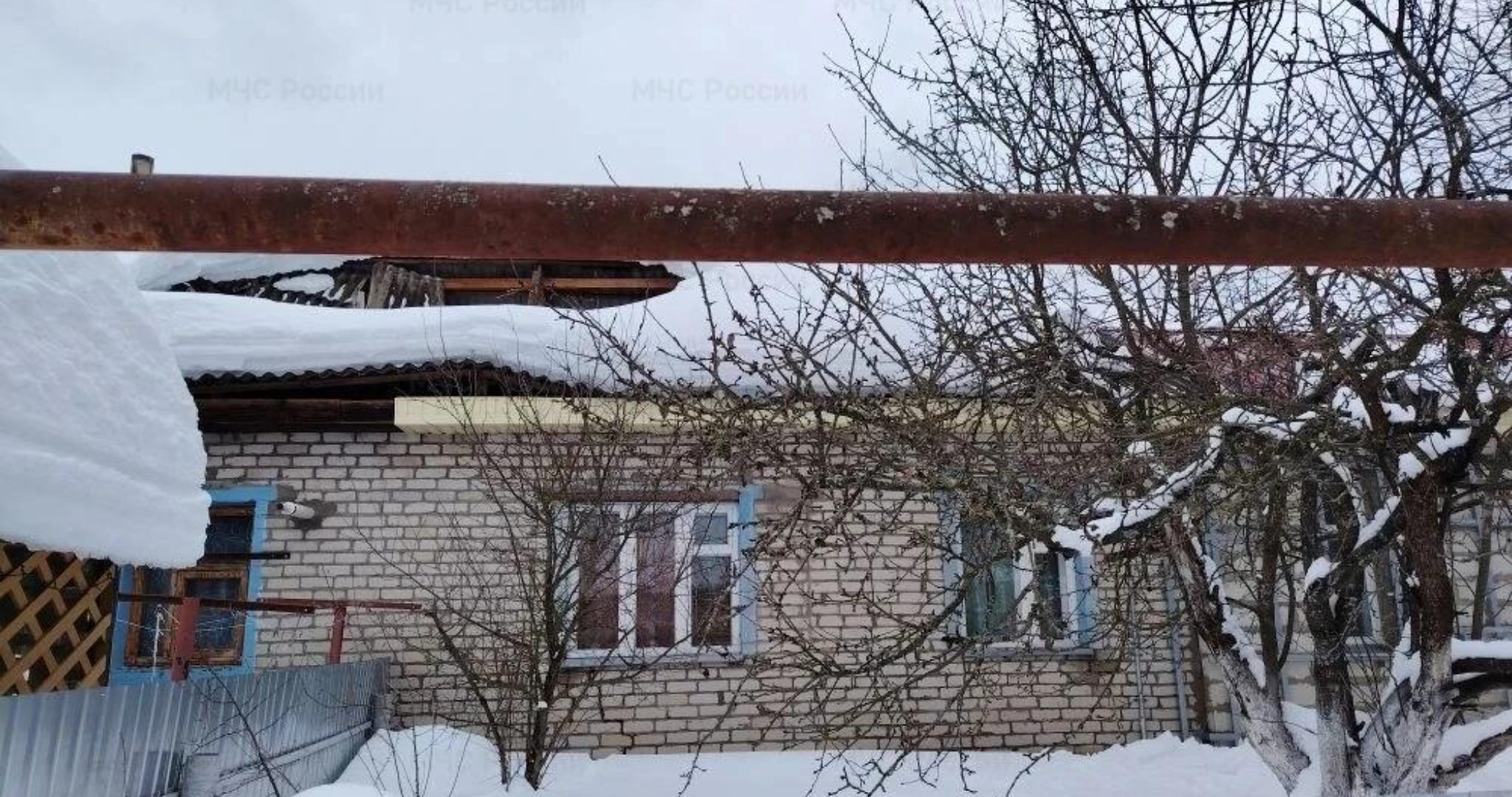 В Мордовии ещё у двух домов обрушились крыши 