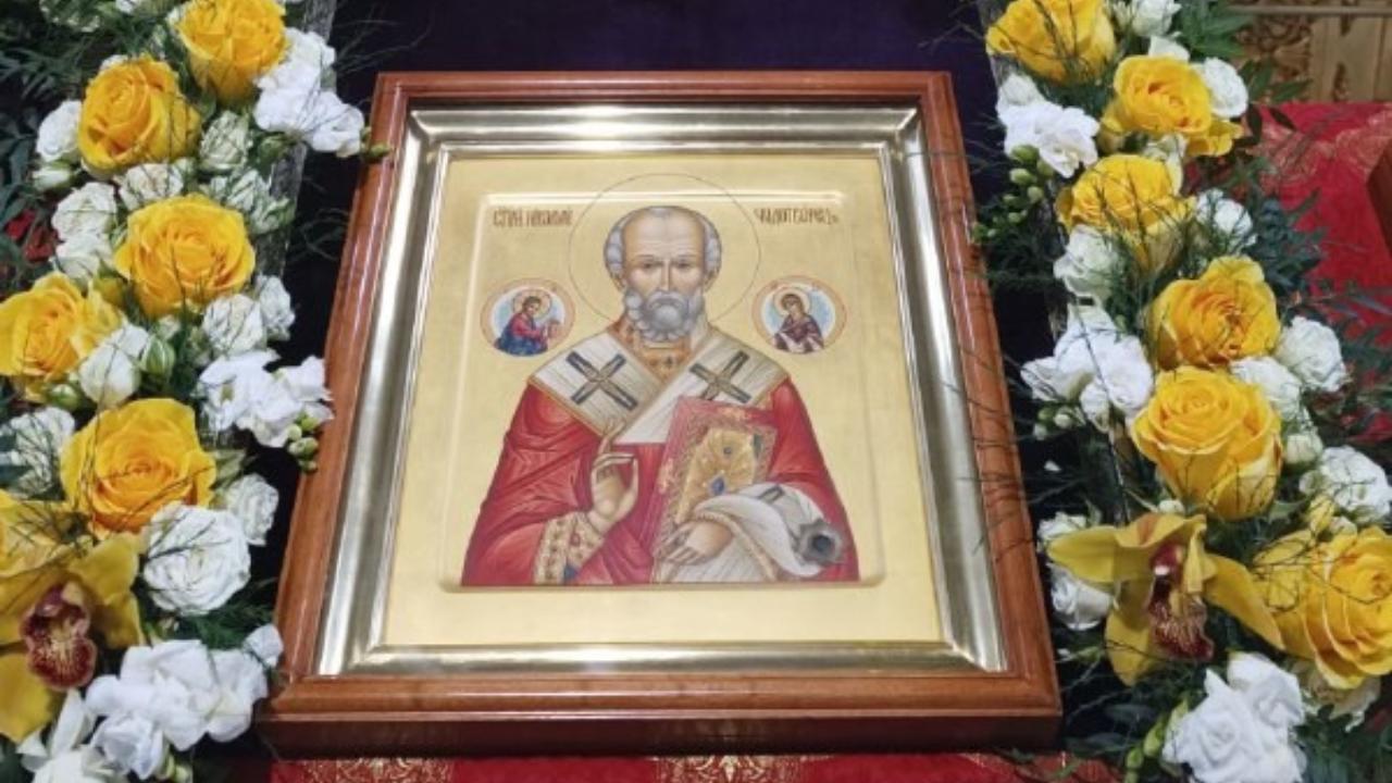 В Саранск доставят икону Николая Чудотворца с частицей его мощей В Саранск доставят икону Николая Чудотворца с частицей его мощей