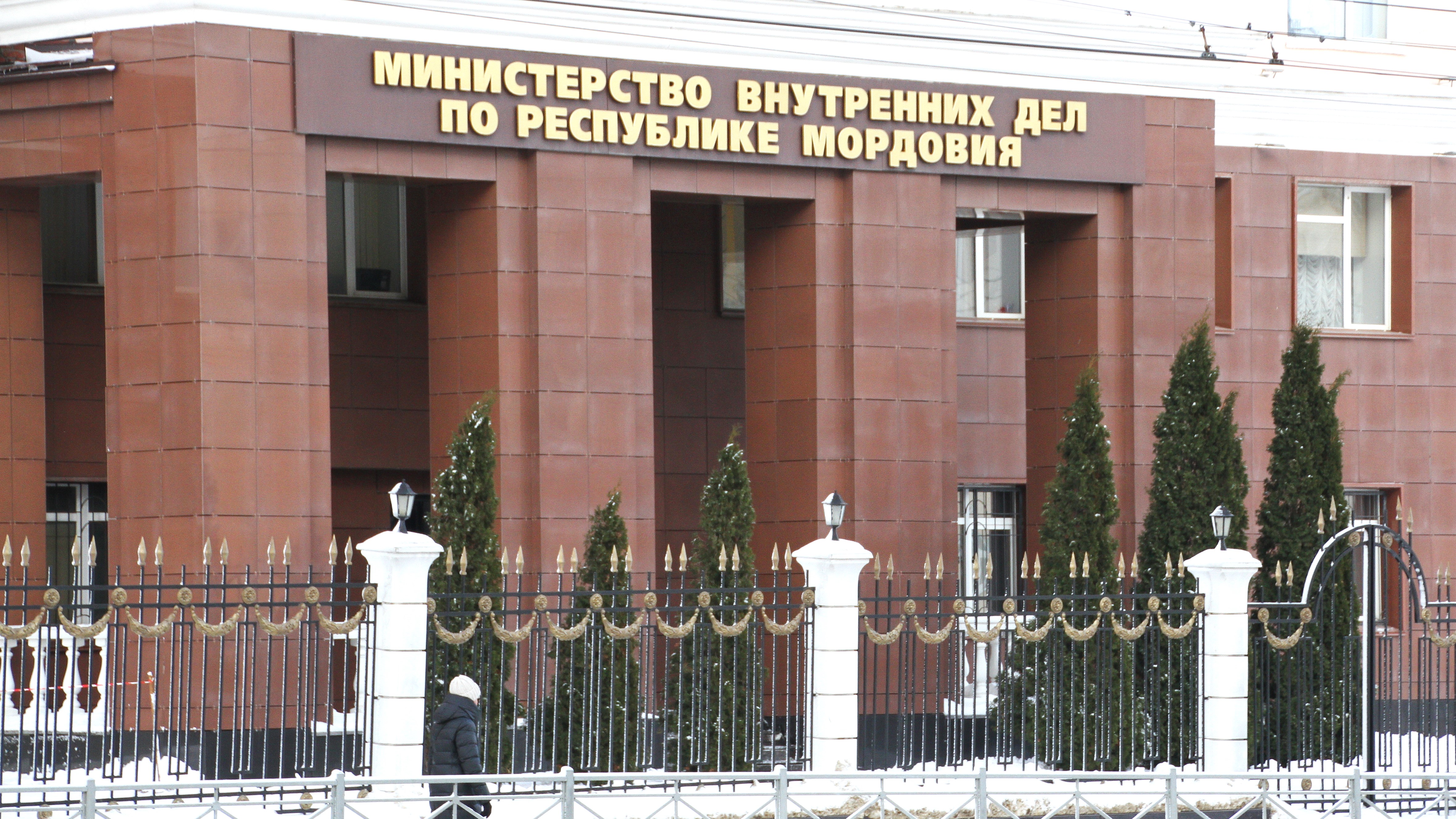 Почти два миллиона рублей заработал на откатах менеджер птицефабрики в Мордовии