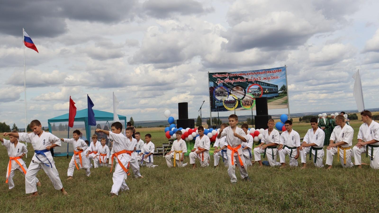 Праздник «За здоровый образ жизни» прошёл в селе Белозерье Ромодановского района Праздник «За здоровый образ жизни» прошёл в селе Белозерье Ромодановского района