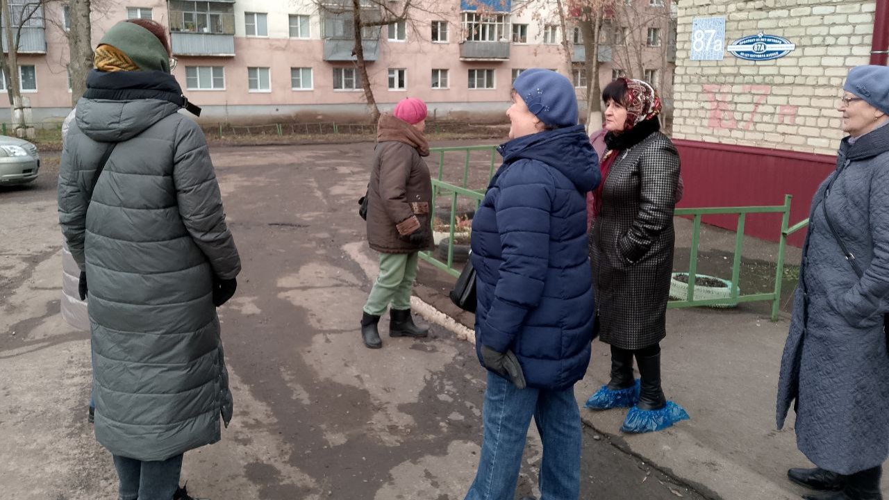 В Саранске жильцы многоэтажки задыхаются от запаха канализации