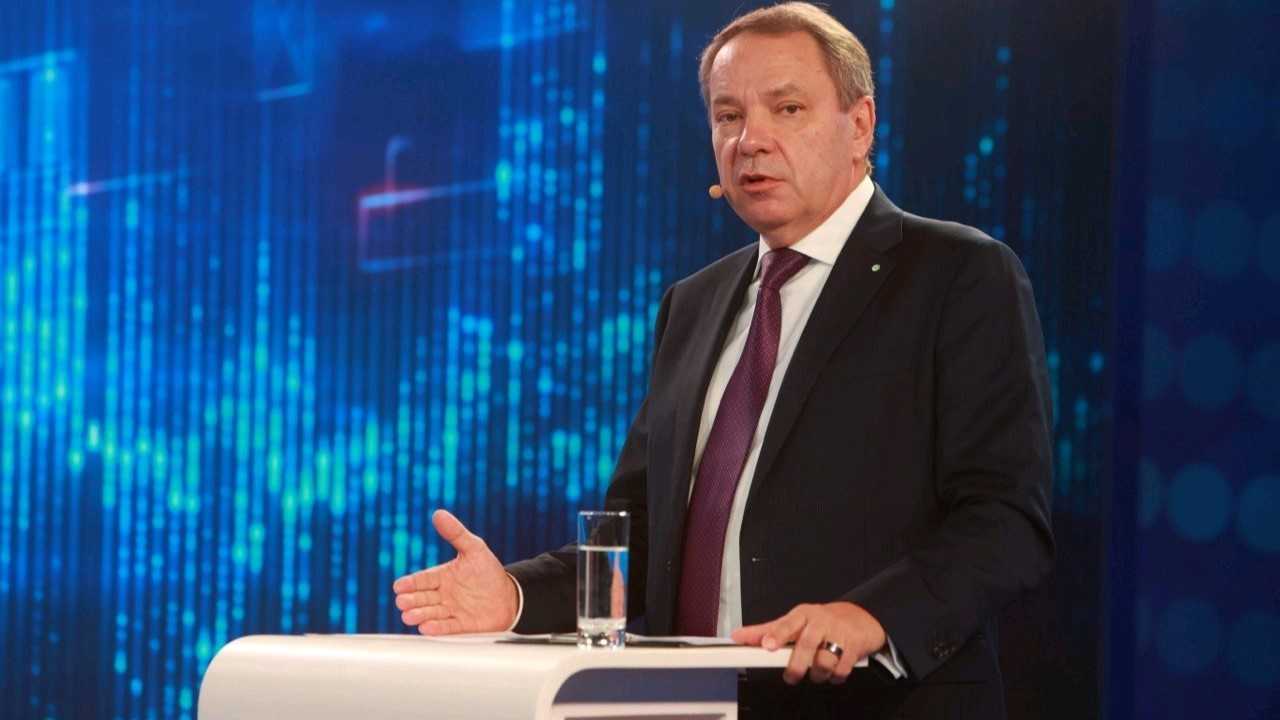 Сбер с начала года помог россиянам уберечь от мошенников 120 млрд рублей