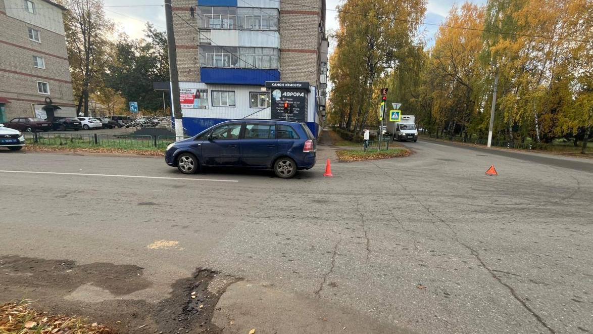 В Рузаевке «Опель» проехал на «красный» и сбил женщину В Рузаевке «Опель» проехал на «красный» и сбил женщину