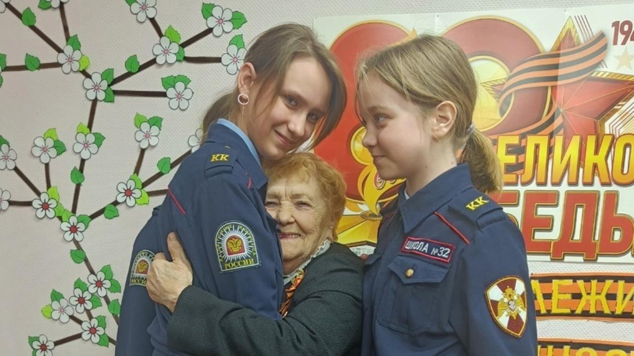 «Память, которой не будет забвенья»: в детской библиотеке Саранска зажгли «военный огонёк» «Память, которой не будет забвенья»: в детской библиотеке Саранска зажгли «военный огонёк»