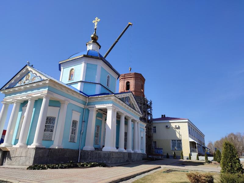Рождество-Богородичный храм в Мордовии украсили колокола и купол