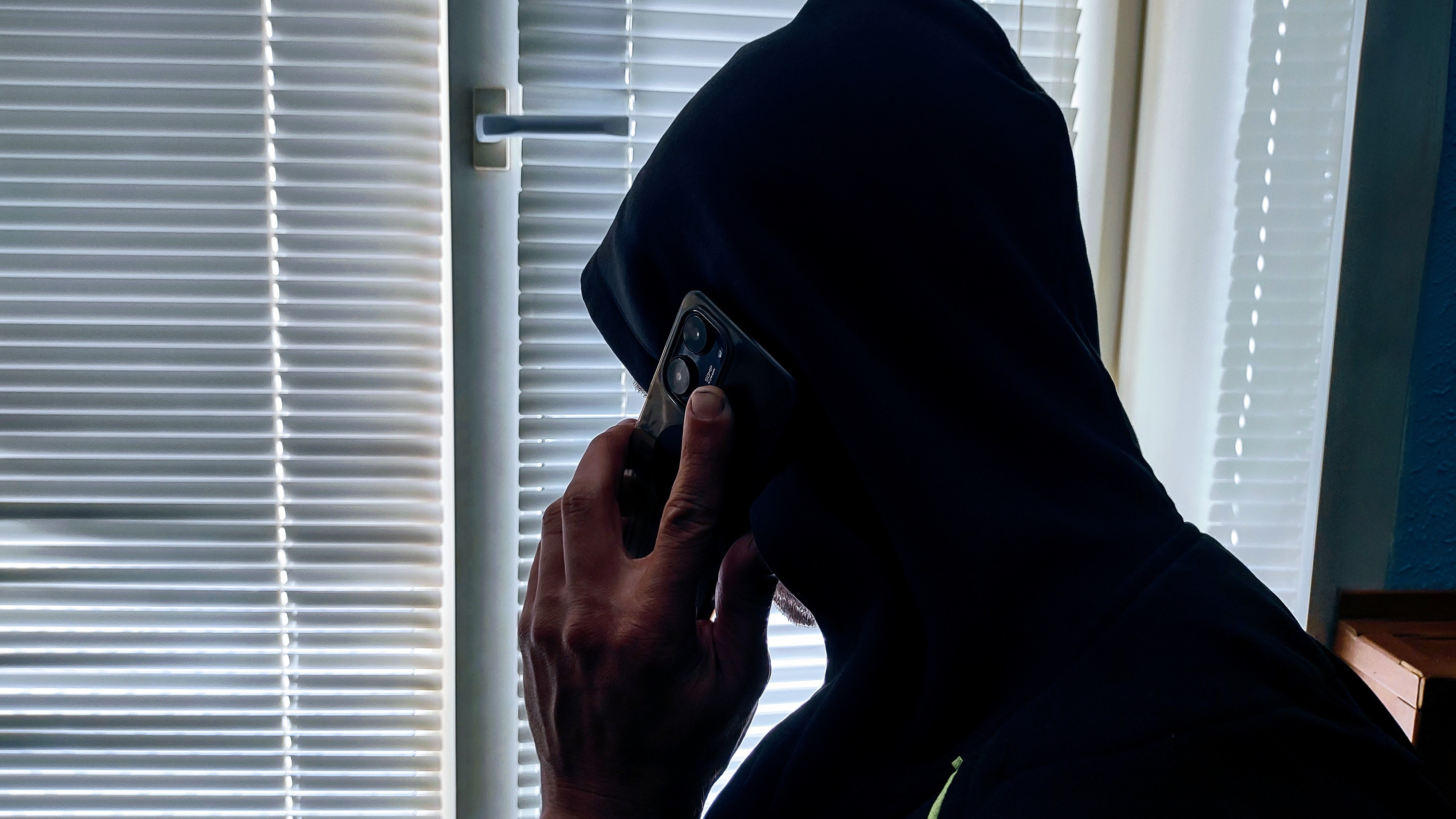 Жители Мордовии за месяц подарили мошенникам 30 миллионов рублей