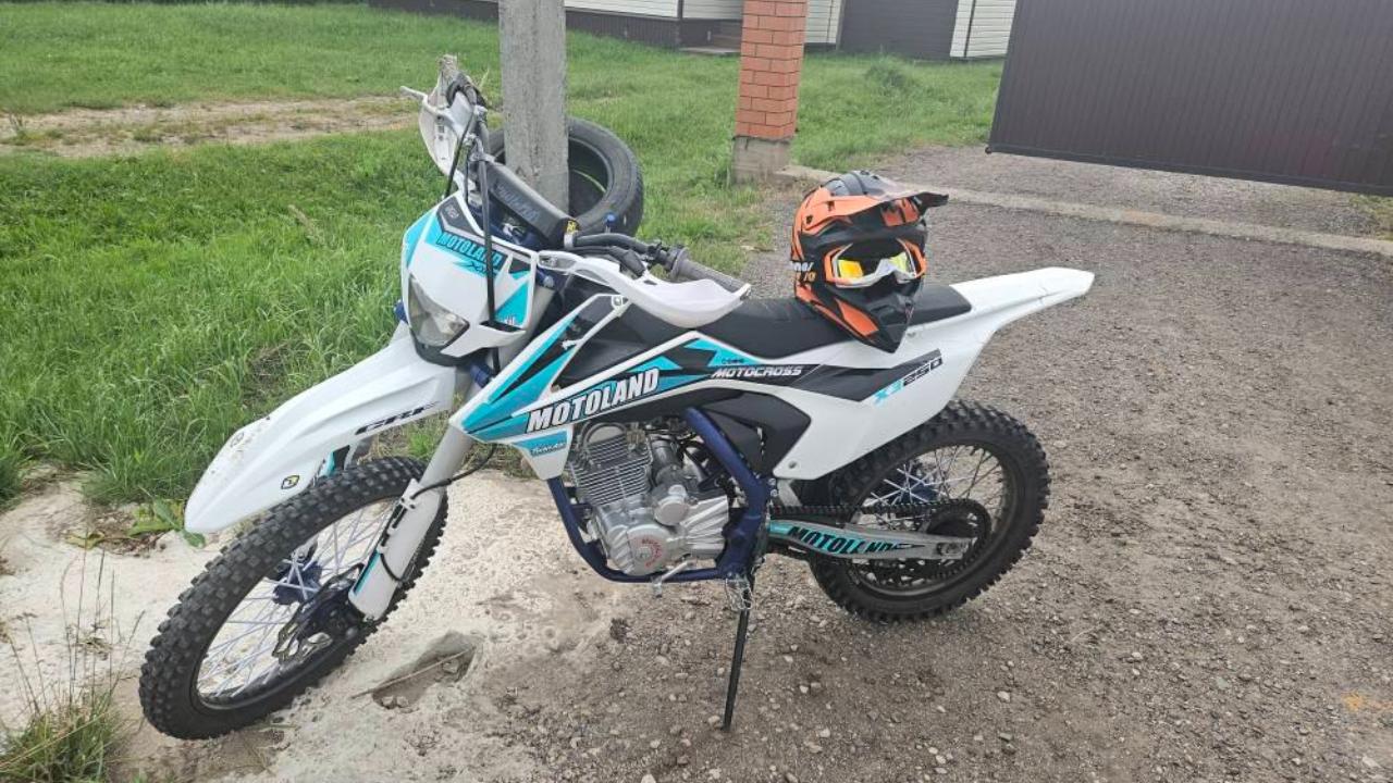 В Мордовии 15-летний подросток опрокинулся на питбайке