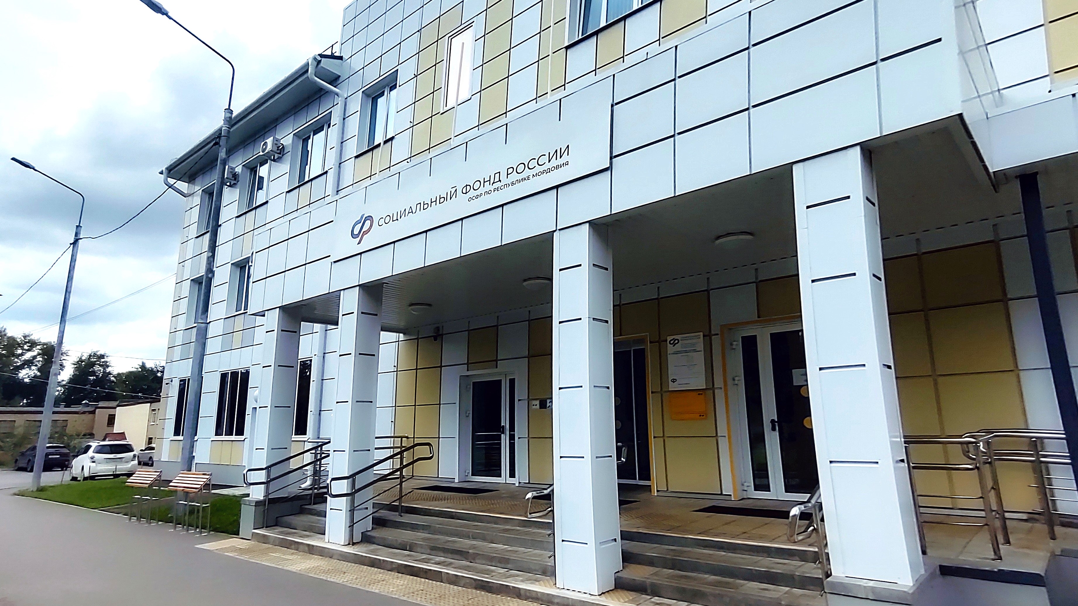 В Мордовии четыре матери-героини получили дополнительную соцподдержку