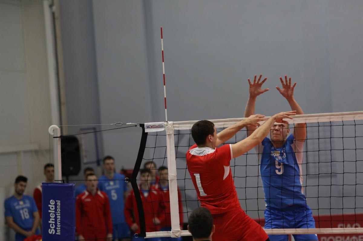 Чемпионат россии по волейболу мужские команды