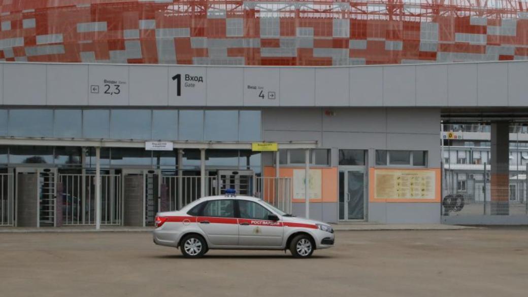 Любительница дорогого алкоголя хотела вынести две бутылки из супермаркета в Саранске