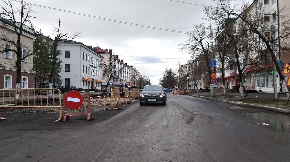 В Саранске на проспекте Ленина делают ливневую канализацию