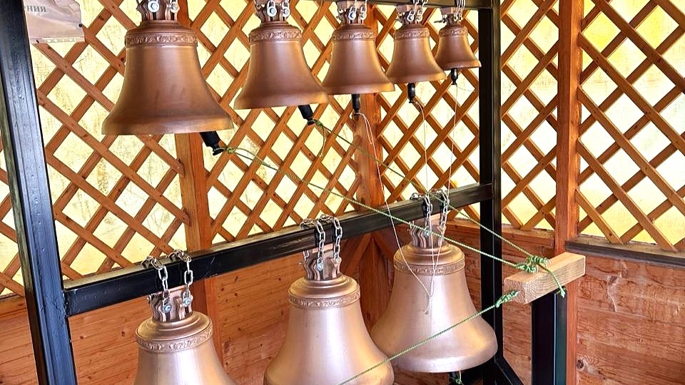 В храм на Светотехстрое Саранска привезли колокола для звонницы