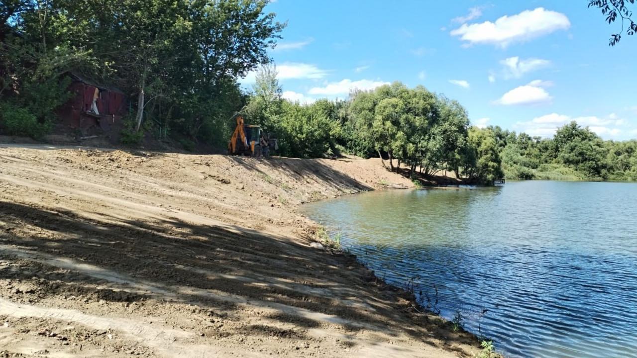 В Рузаевке благоустраивают территорию Старого водоёма